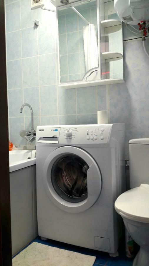 Затишок У Самому Центрі Дніпра Apartment Dnipro Luaran gambar